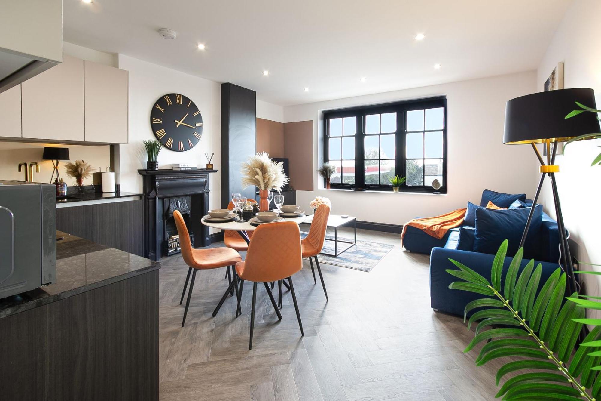 5 Beds 2 Bath On Street Parking - Rose Platinum Brighton
