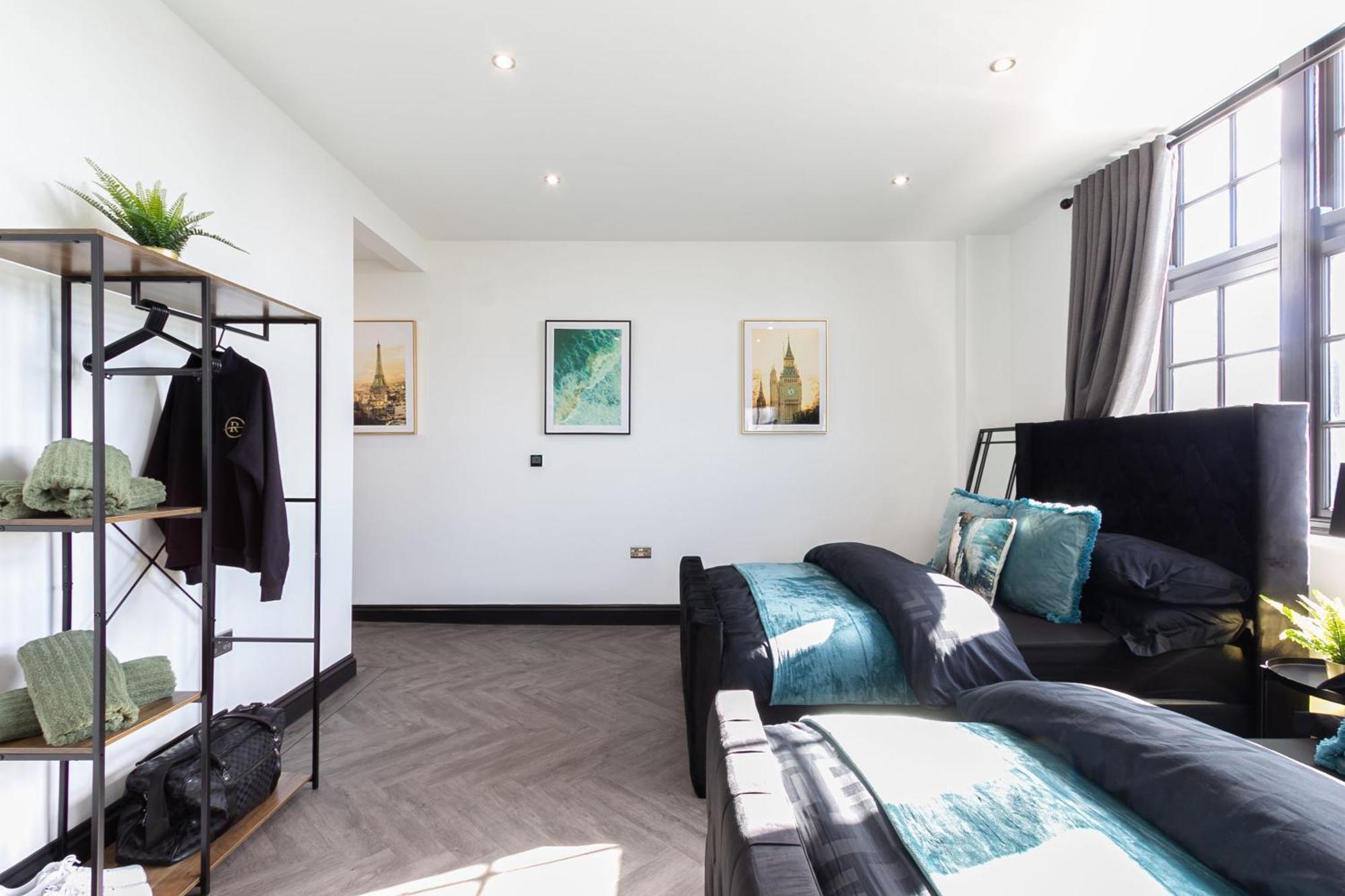5 Beds 2 Bath On Street Parking - Rose Platinum Brighton